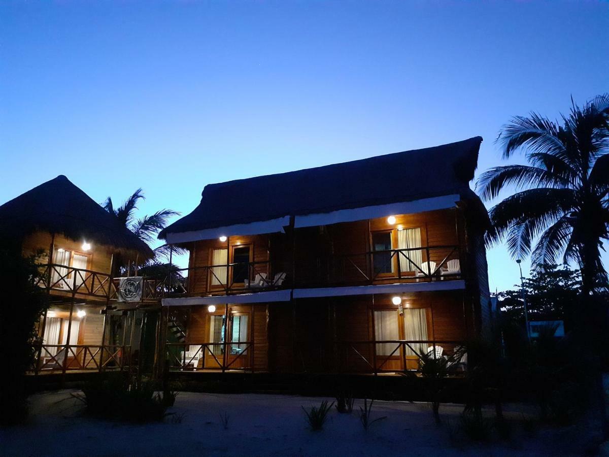 Palmeras De Mahahual Cabanas Extérieur photo