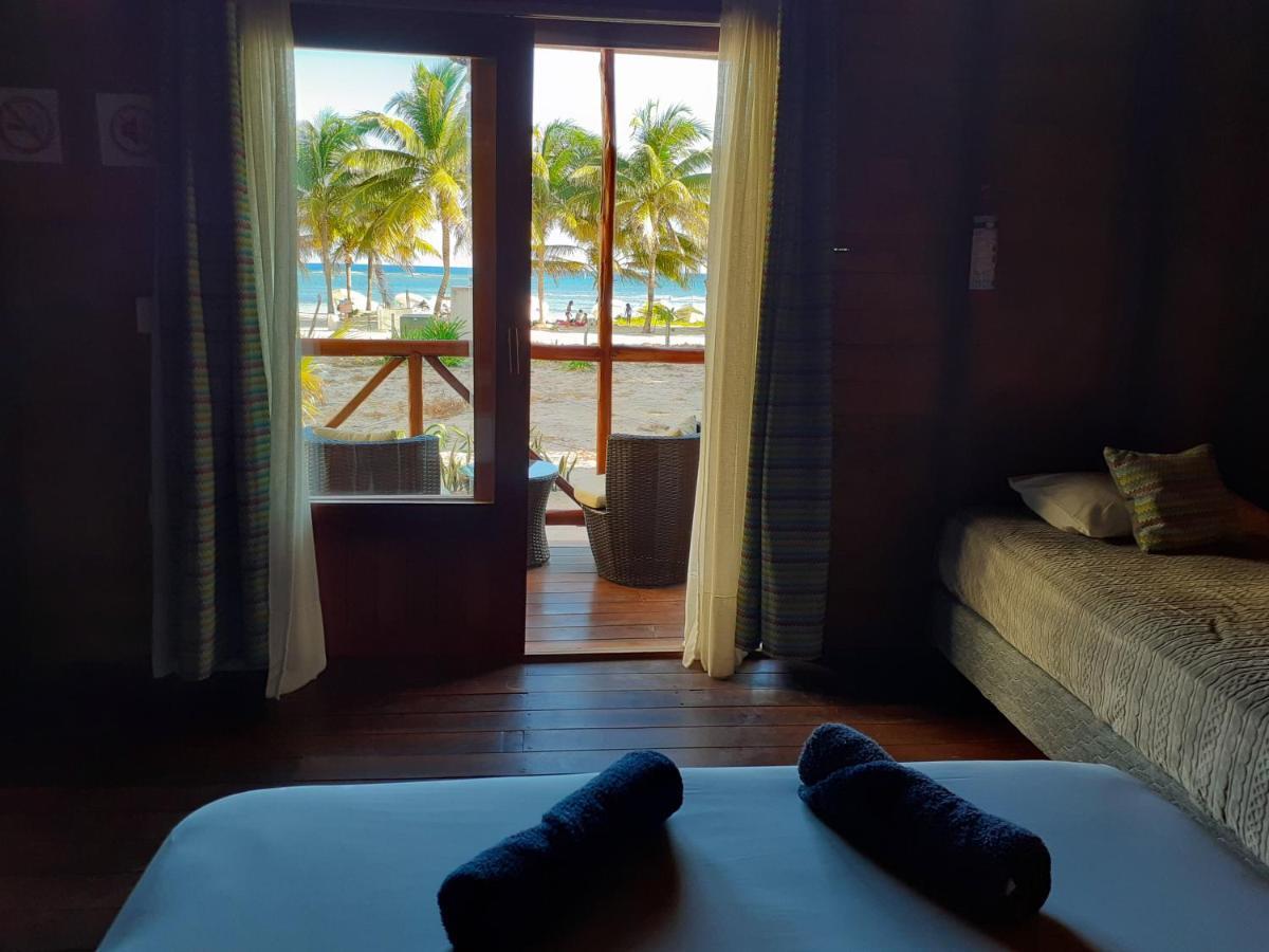 Palmeras De Mahahual Cabanas Extérieur photo